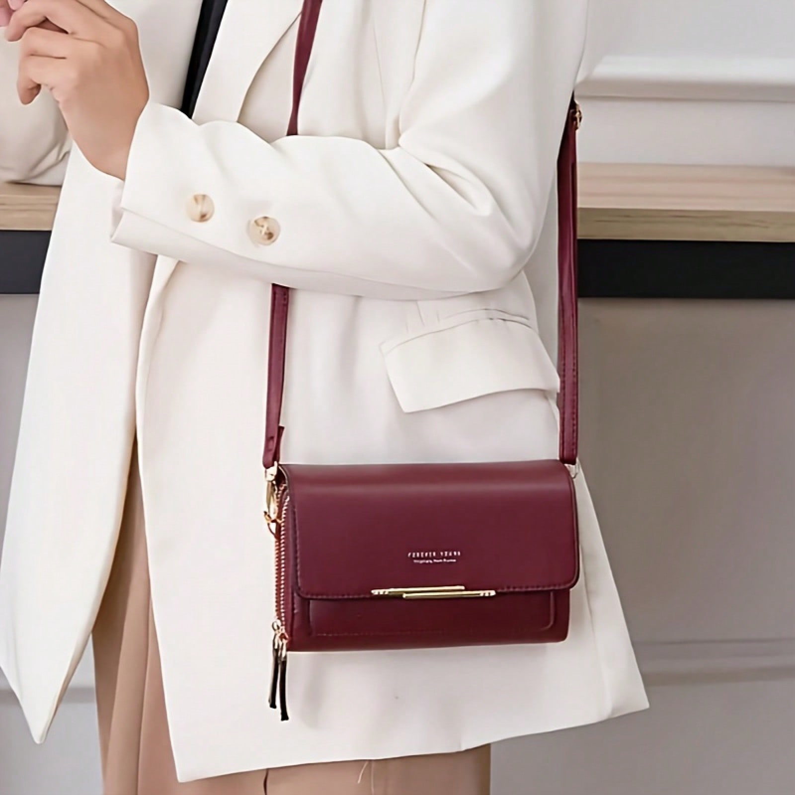 Bolso bandolera de cuero sinté - Interior Design High End reseña y precio
